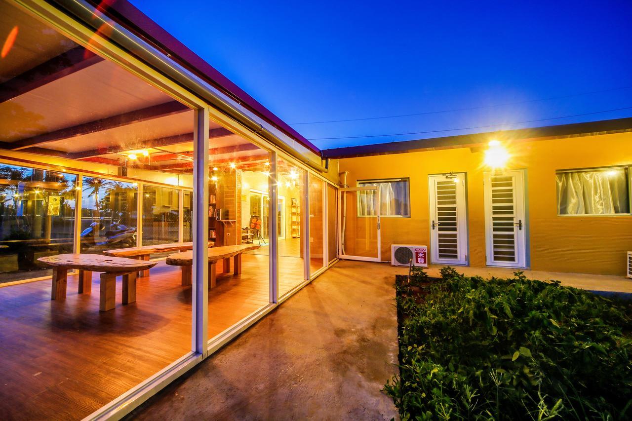 Blue Hole Dive Center Bed and Breakfast Heng-ch'un Buitenkant foto
